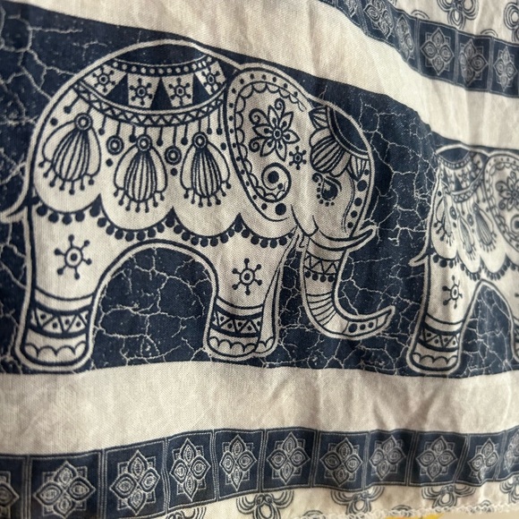 Chic Blue and White Patterned Sleeveless Dress One Size - Picture 8 of 16